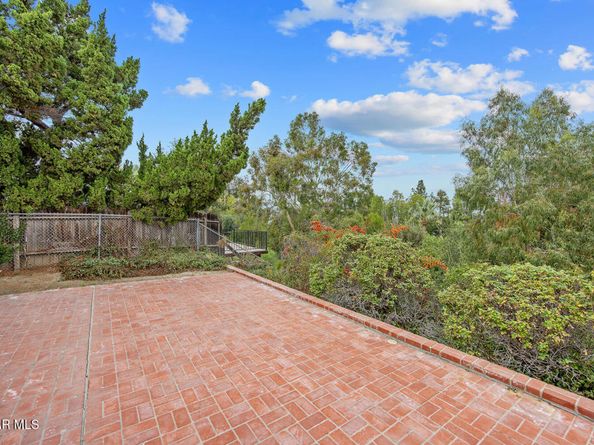 23325 Bessemer Street, Woodland Hills CA 91367