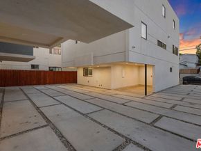 3820 Montclair Street, Los Angeles CA 90018