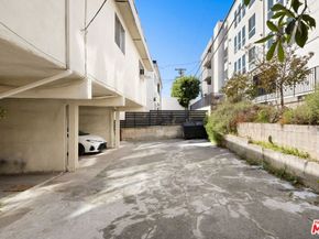 4707 Beverly Boulevard, Los Angeles CA 90004