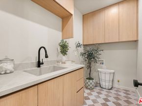 11746 La Maida Street, Valley Village CA 91607