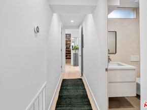 930 California Avenue 301, Santa Monica CA 90403