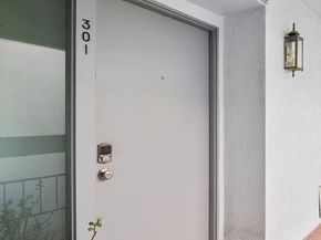 930 California Avenue 301, Santa Monica CA 90403
