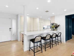 930 California Avenue 301, Santa Monica CA 90403