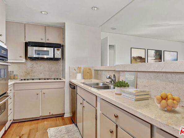 2170 Century Park East 1507, Los Angeles CA 90067
