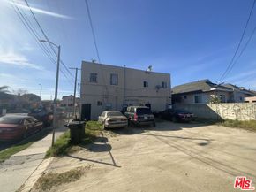 3770 Maple Avenue, Los Angeles CA 90011