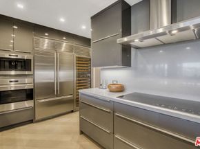 865 Comstock Avenue 16F, Los Angeles CA 90024