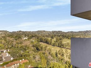 865 Comstock Avenue 16F, Los Angeles CA 90024