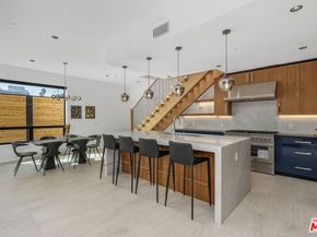 212 Bay Street 102, Santa Monica CA 90405