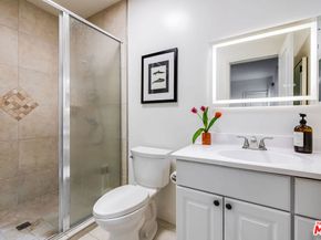 166 S Gardner Street, Los Angeles CA 90036