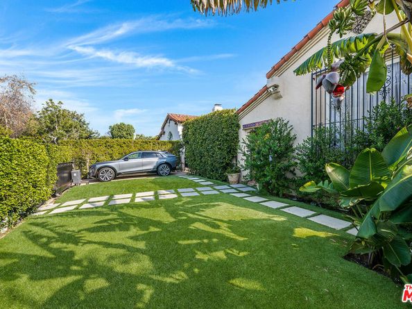 166 S Gardner Street, Los Angeles CA 90036