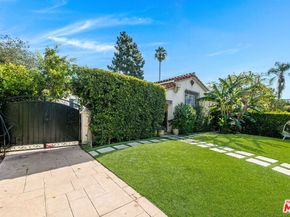 166 S Gardner Street, Los Angeles CA 90036