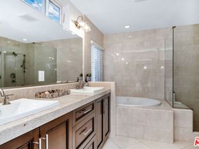 3000 Grand Canal, Venice CA 90291