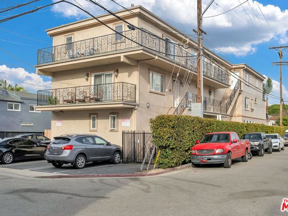 3000 Grand Canal, Venice CA 90291