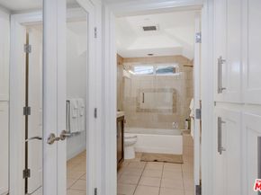 3000 Grand Canal, Venice CA 90291