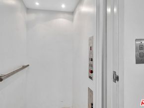 3000 Grand Canal, Venice CA 90291