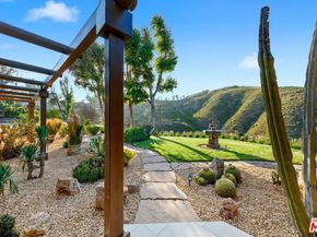 3240 Sumac Ridge Road, Malibu CA 90265