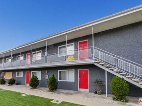 925 E 19th Street, Long Beach CA 90806