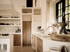 2729 Nichols Canyon Road, Los Angeles CA 90046