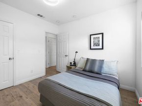 2400 W 74th Street, Los Angeles CA 90043