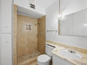 6455 La Jolla Blvd 155, La Jolla CA 92037