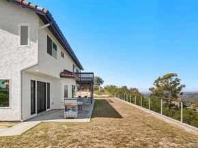 363 Surrey Dr, Bonita CA 91902