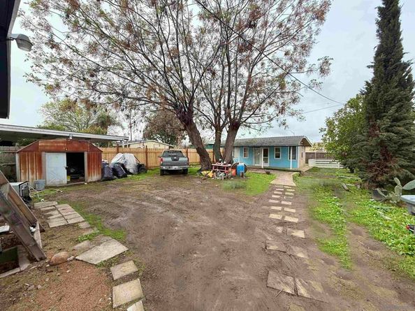 739 Park Pl, Escondido CA 92025