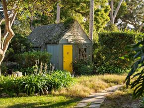 1205 Muirlands Dr, La Jolla CA 92037