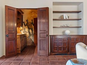 1205 Muirlands Dr, La Jolla CA 92037