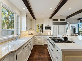 1205 Muirlands Dr, La Jolla CA 92037