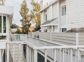 4652 Don Lorenzo Dr A, Los Angeles CA 90008