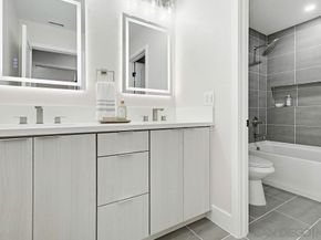 4020 La Jolla Village, La Jolla CA 92037