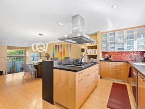 7962 Caminito Del Cid, La Jolla CA 92037