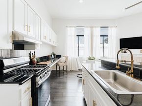 4652 Don Lorenzo Dr A, Los Angeles CA 90008