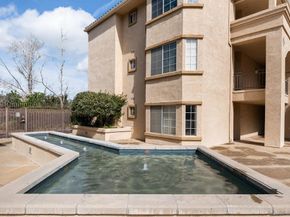 580 Camino de la Reina 321, San Diego CA 92108