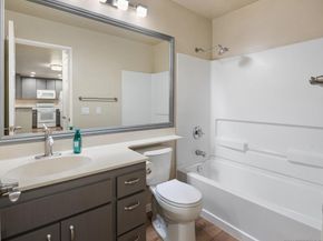 580 Camino de la Reina 321, San Diego CA 92108