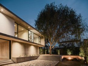 4420 Arista Dr, San Diego CA 92103