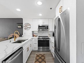 1514 7Th Ave 403, San Diego CA 92101
