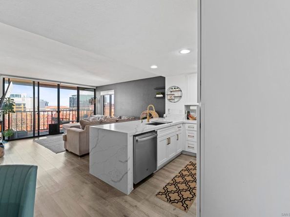 1514 7Th Ave 403, San Diego CA 92101