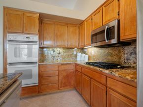 1992 Ridge Way Glen, Escondido CA 92029