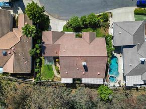 1992 Ridge Way Glen, Escondido CA 92029