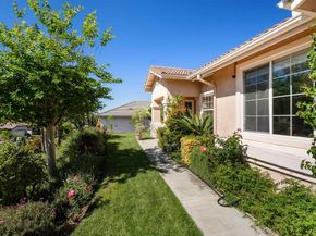1992 Ridge Way Glen, Escondido CA 92029