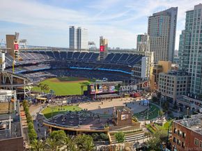 427 9th Ave 1304, San Diego CA 92101