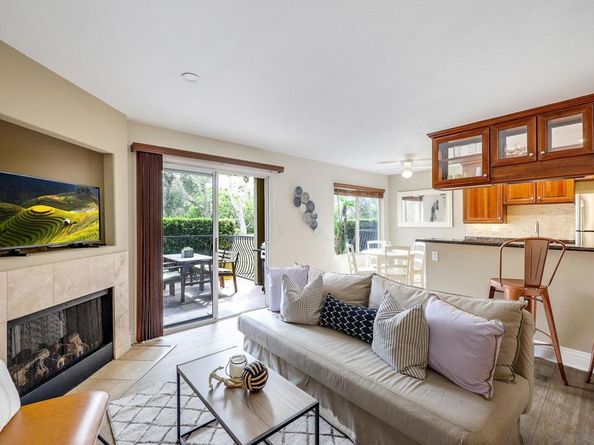 8430 Via Mallorca 108, La Jolla CA 92037