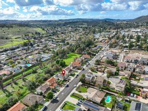 12709 Oak Knoll Rd, Poway CA 92064