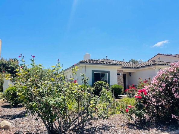 12709 Oak Knoll Rd, Poway CA 92064