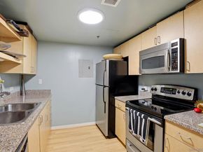 425 W Beech St 107, San Diego CA 92101