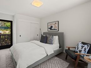 1653 El Paso Real, La Jolla CA 92037