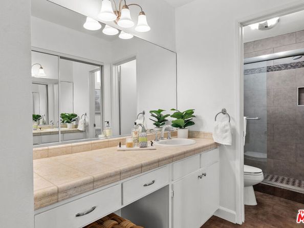 1885 Veteran Avenue 103, Los Angeles CA 90025