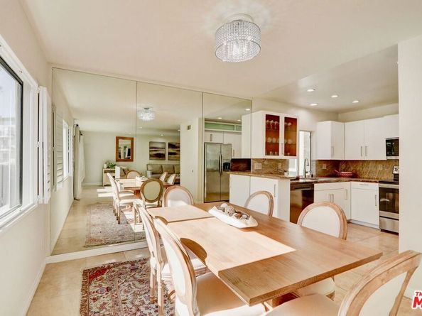 2345 Roscomare Road 303, Los Angeles CA 90077