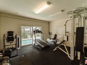 2345 Roscomare Road 303, Los Angeles CA 90077